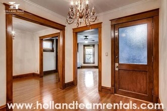 Building Photo - Uptown Capitol Hill - Secure Historic Building with Modern Updates!