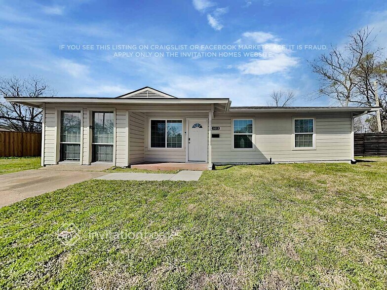 Primary Photo - 1013 Casa Dr