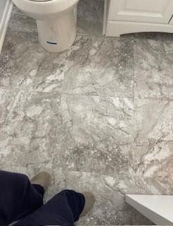 Building Photo - 2701 Riverside Dr