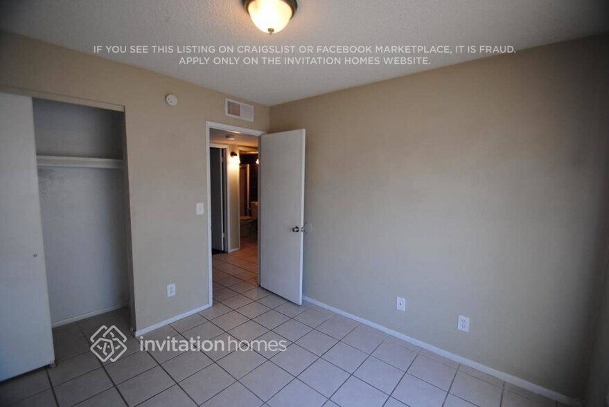 Building Photo - 3105 N 59th Ave