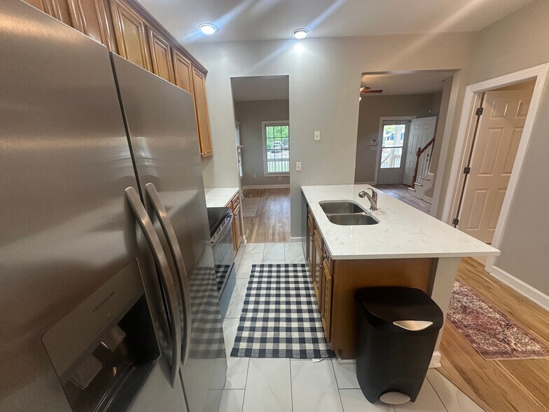 Building Photo - Room in Single Family Home on Godfrey Dr NW