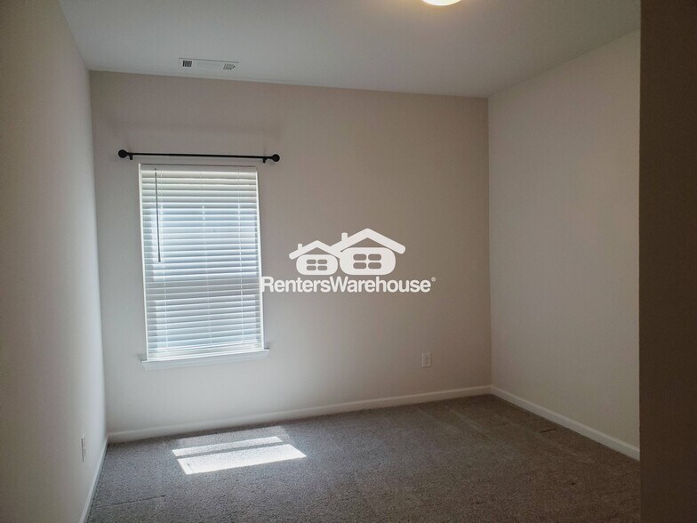 Building Photo - 3519 Argent Way
