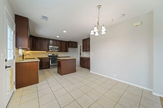 Building Photo - 10411 Deer Branch