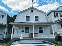 Building Photo - 215 Taft St