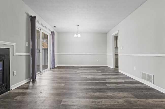 Building Photo - 1658 Foxhaven Dr