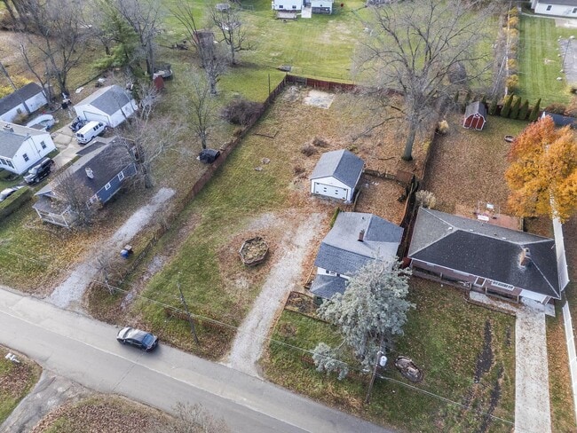 Building Photo - 2709 Kilbourne Ave