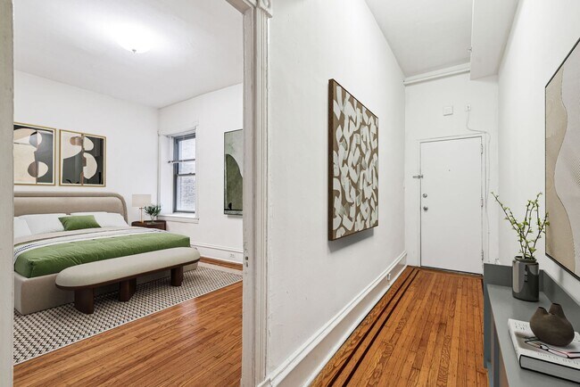 Building Photo - The Newport