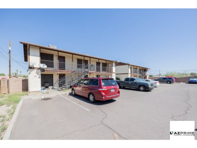 Primary Photo - Modern 2/1 Upper-Level Mesa Apartment - St...