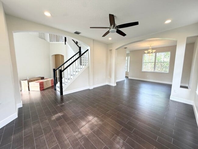 Building Photo - 12902 Hyland Cir