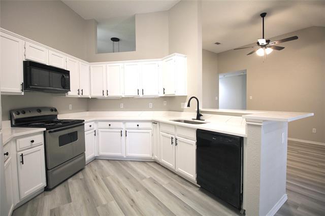 Building Photo - 2318 Springfield Ln