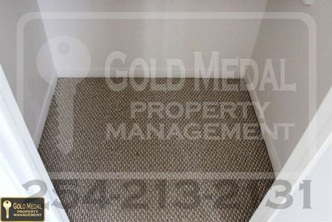 Building Photo - 503 Longhorn Cir