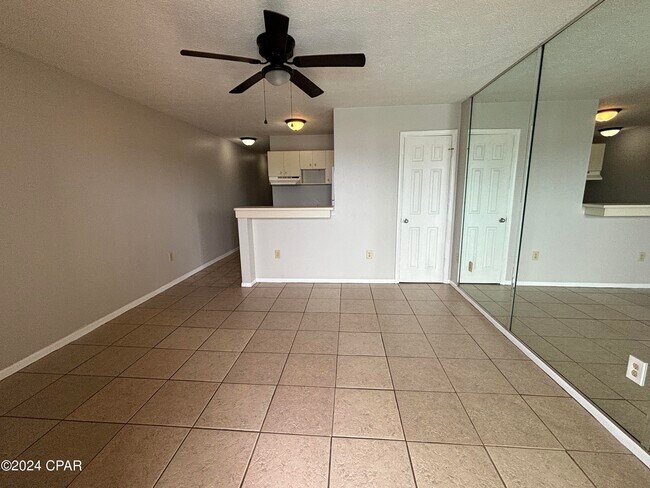 Building Photo - 5505 Sun Harbor Rd