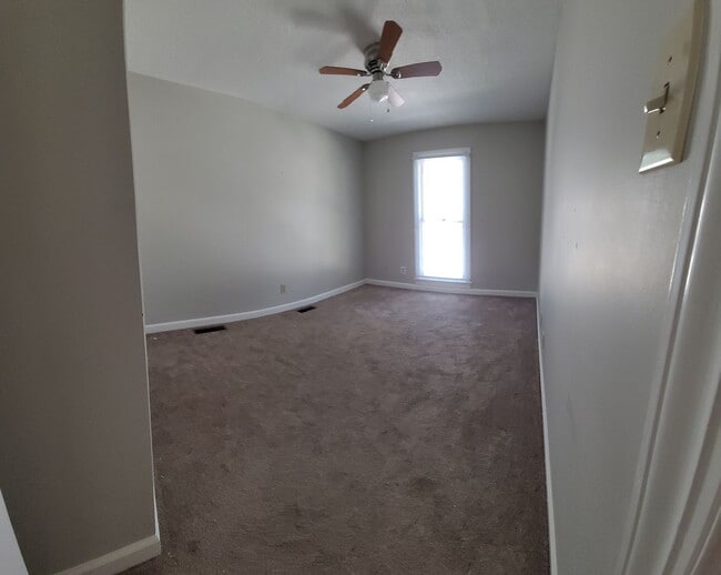 Building Photo - 3102 Cashwell Dr