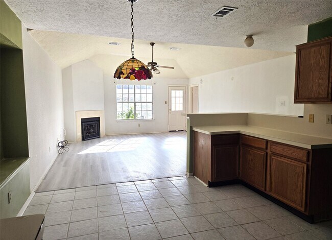 Building Photo - 17006 Dusty Mill Dr E