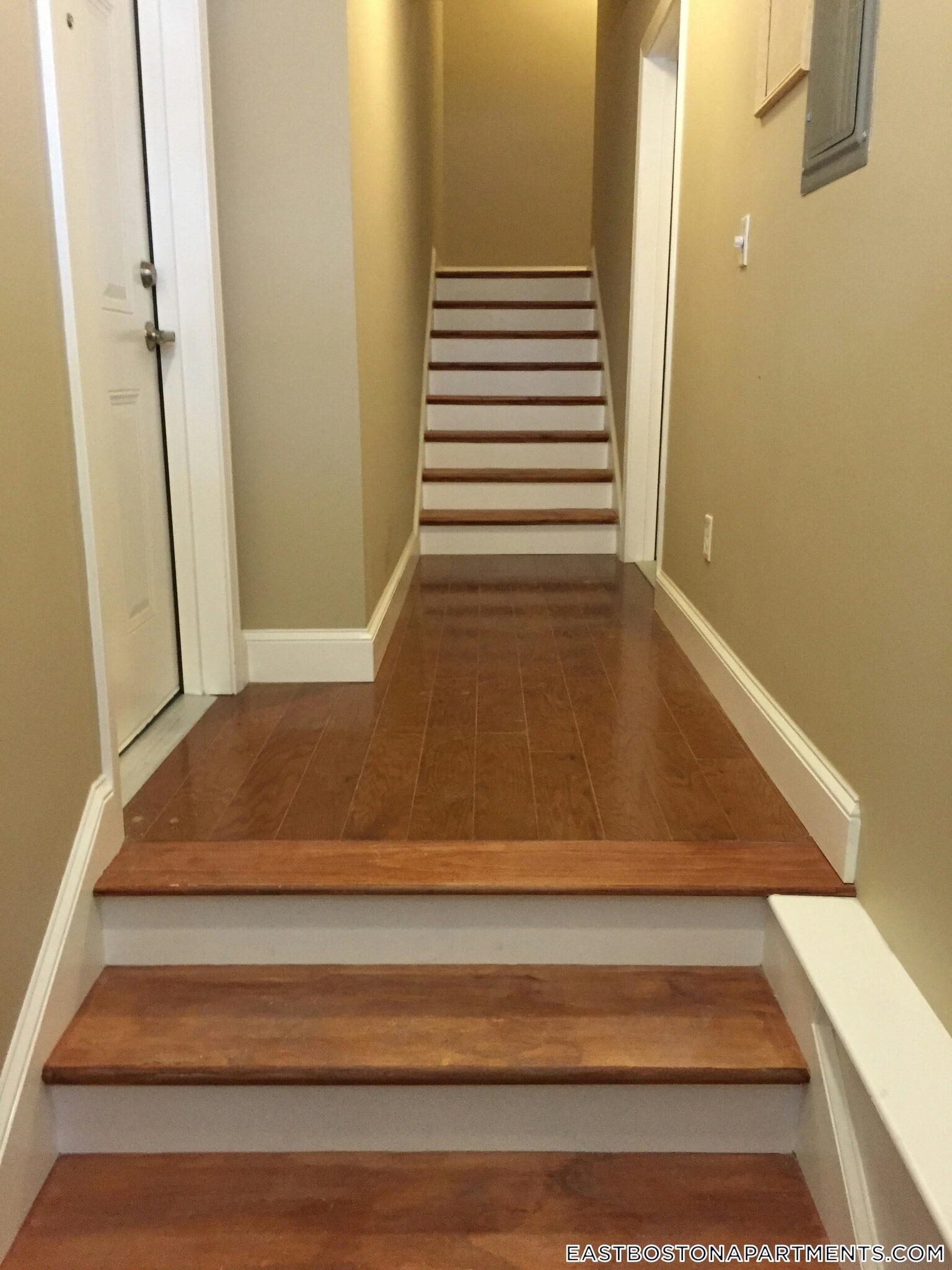 Building Photo - 51 Chelsea St