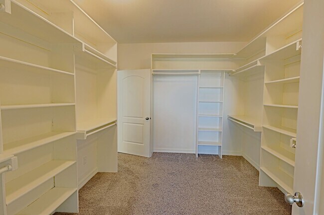 Building Photo - 10720 FM1385