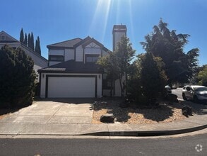 Building Photo - Wonderfully updated Waterman Highlands Home