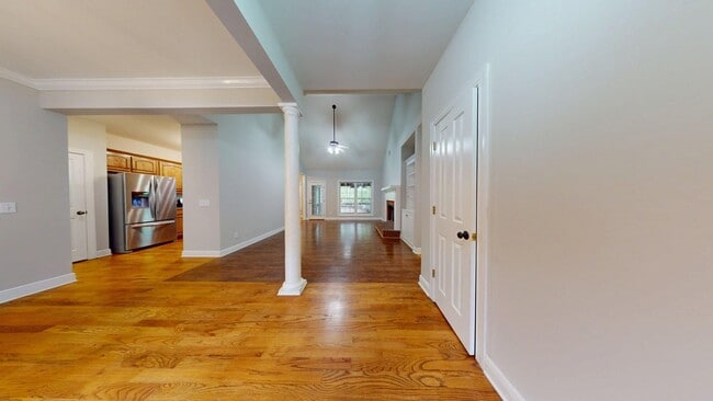 Building Photo - One Level 4 Bedroom Brick Home on N. Colle...