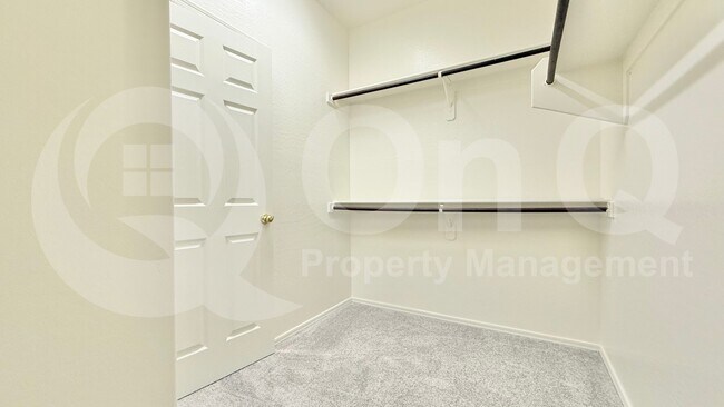 Building Photo - 4635 S Adelle