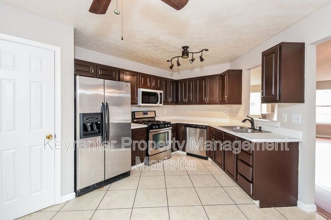 Building Photo - 4819 Lake Park Terrace