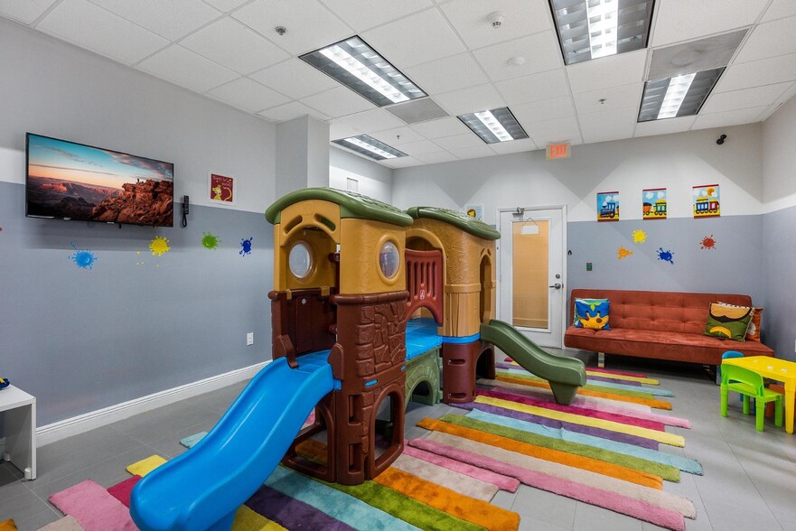 Play Room - 1200 Brickell Bay Dr