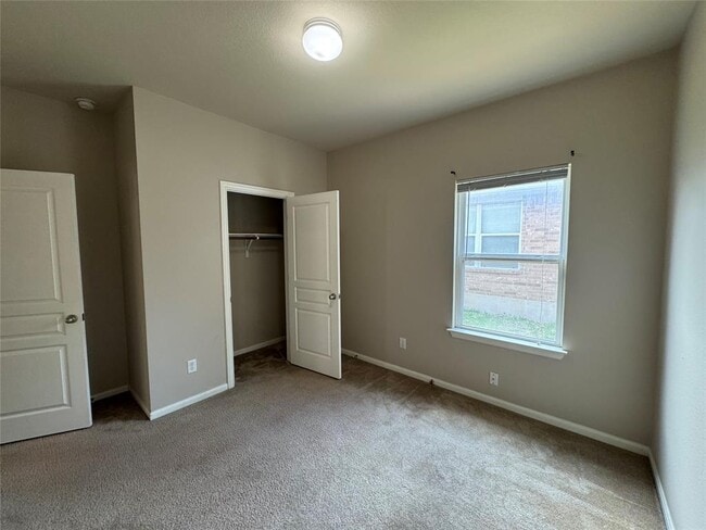 Building Photo - 13417 Cantarra Dr