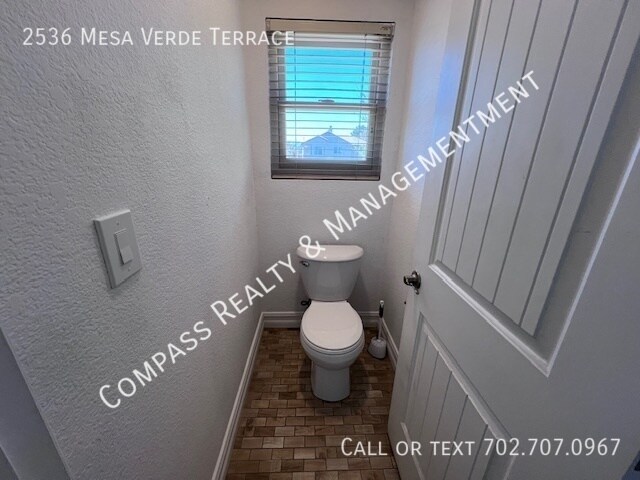 Building Photo - 2536 Mesa Verde Terrace