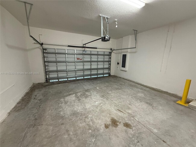 Building Photo - 17494 SW 41st St