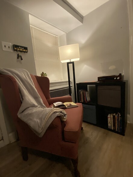 Reading nook - 7901 Provident St