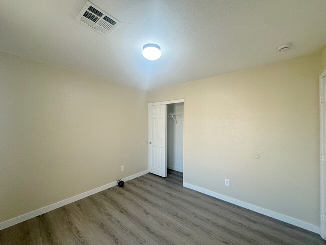 Building Photo - 8305 Golden Amber St