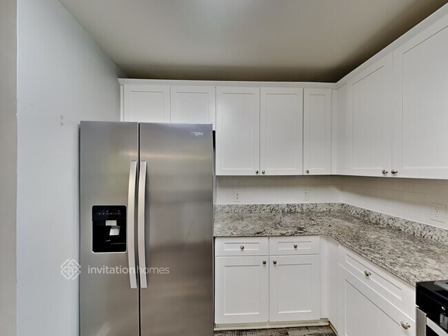 Building Photo - 2619 McGuire Dr