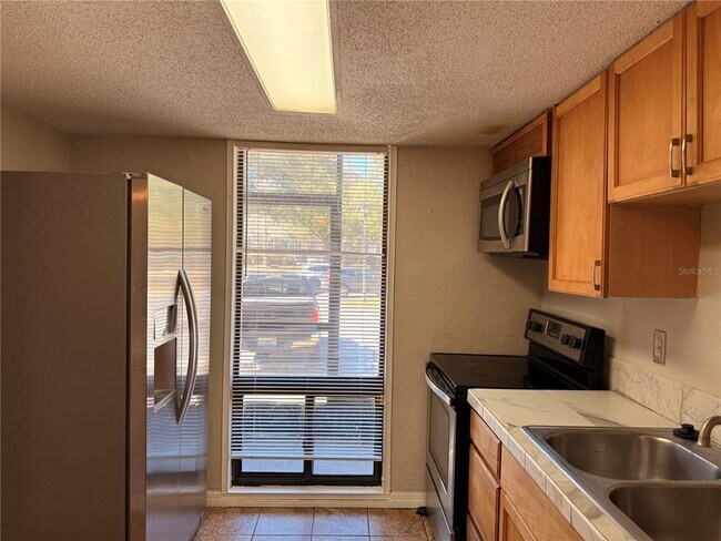 Building Photo - 407 Sheoah Blvd