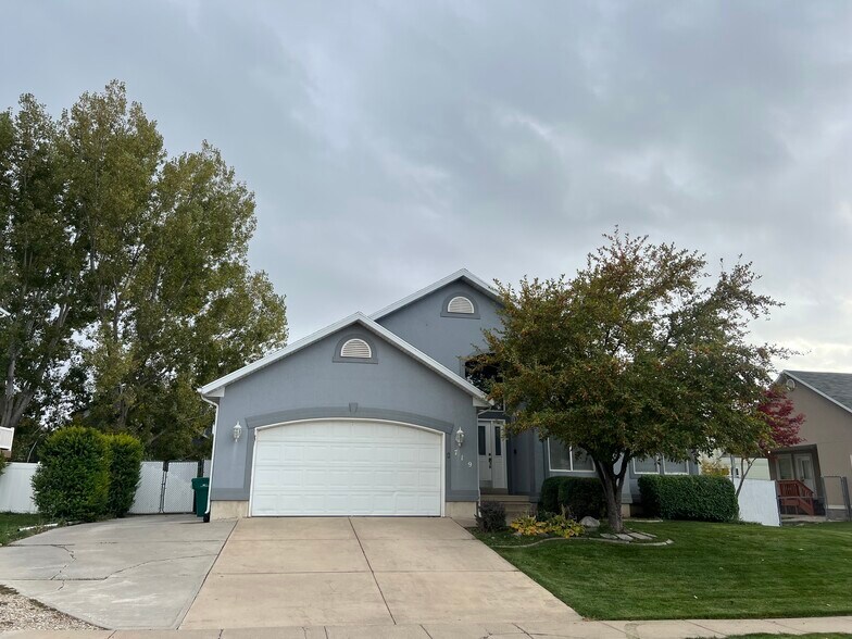 Building Photo - 719 W 2175 N