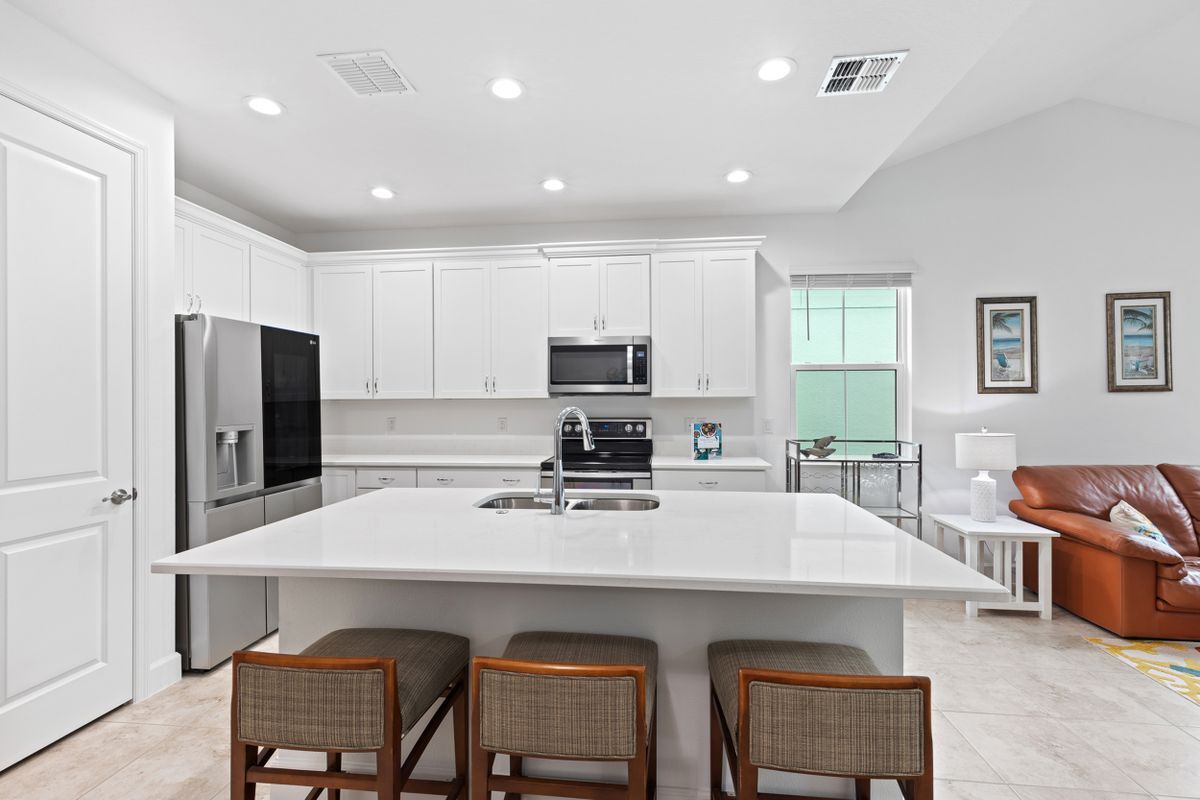 Building Photo - 531 Daiquiri Pl