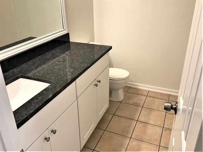 Building Photo - 15207 Henderson Point Dr