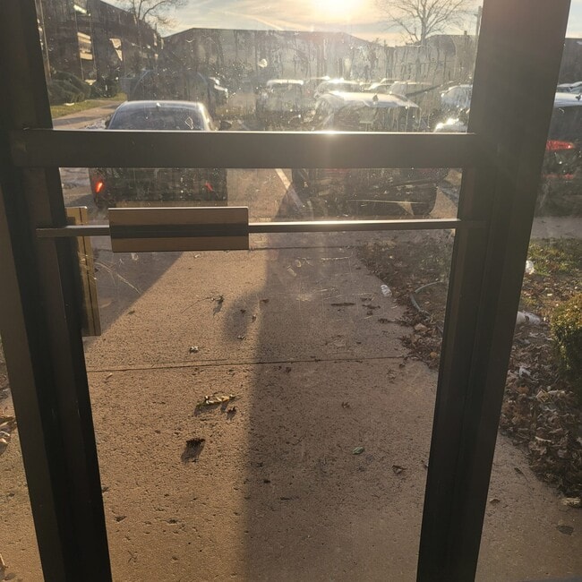 Building Photo - 1617 Raspberry Ct