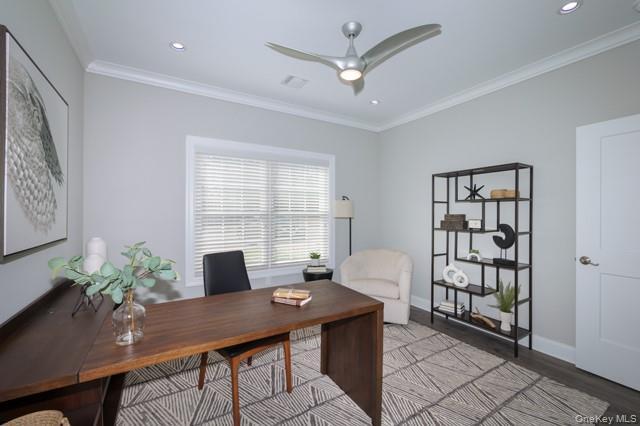 Building Photo - 68 Sunlight Walk