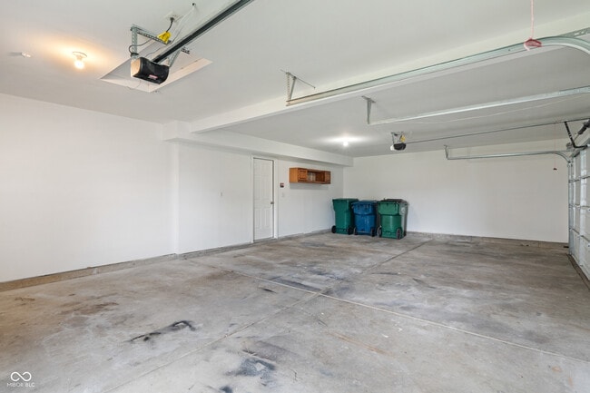 Building Photo - 2310 Liatris Dr