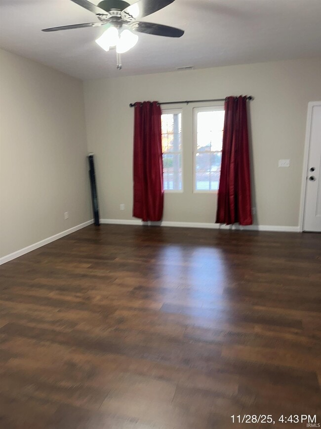 Building Photo - 1341 S Waugh St