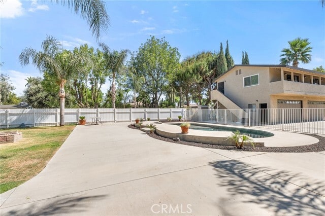 Building Photo - 12596 Ross Ave