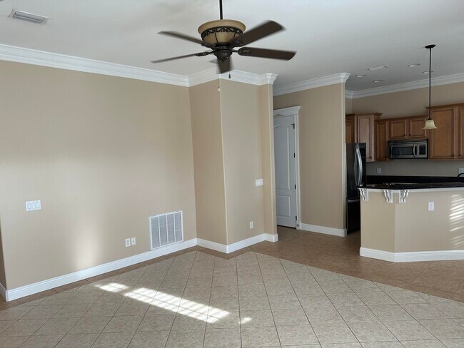 Building Photo - 231 Calusa Blvd