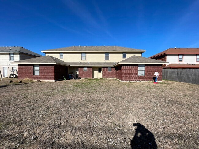 Building Photo - 1108 Leslie Cir