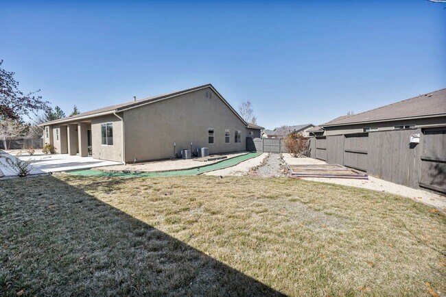Building Photo - 6328 Windy Meadow Dr