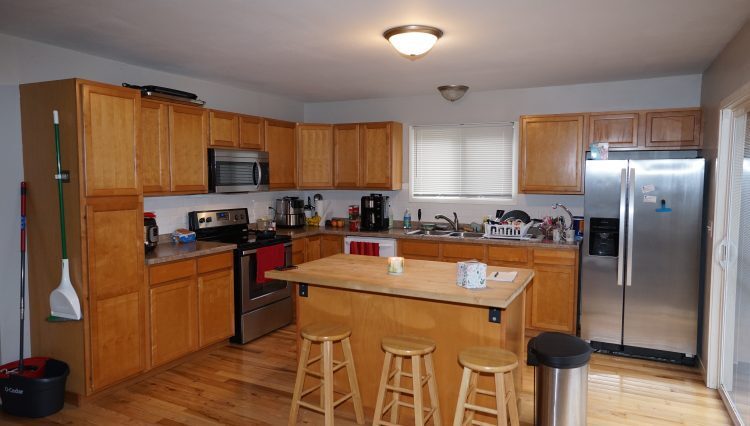 Building Photo - 2702 Homestead Rd