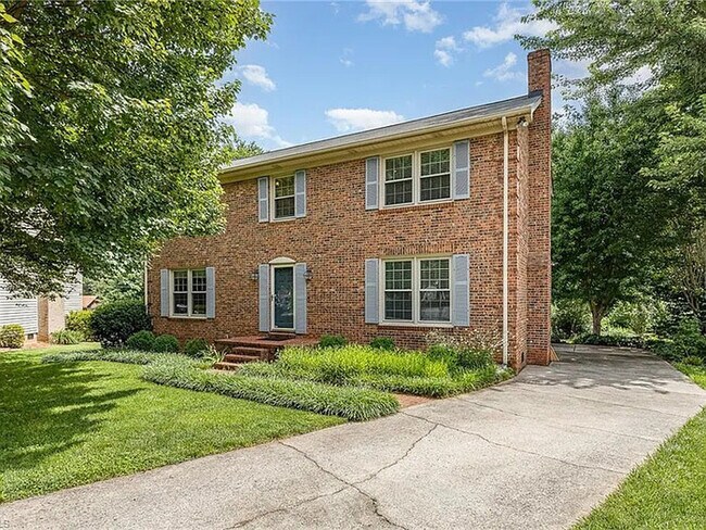 Building Photo - Earn Wealth While Leasing - Like a Homeown...