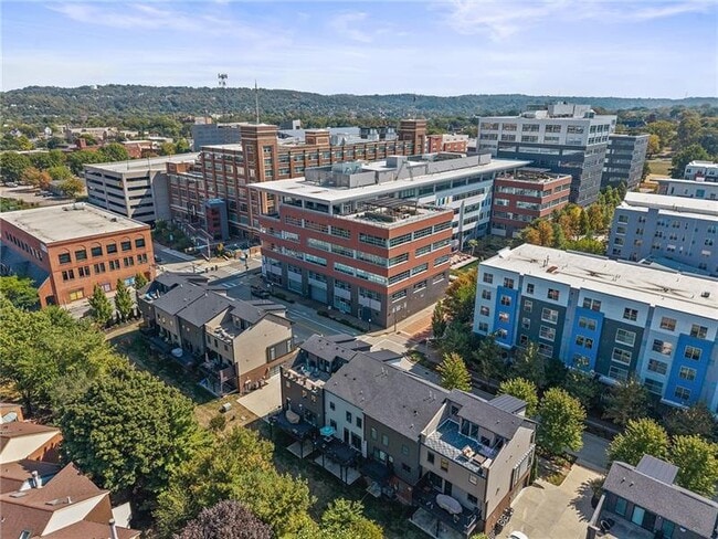 Building Photo - 148 Reizenstein Way