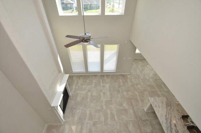 Building Photo - 3502 Gannan Lake Ct