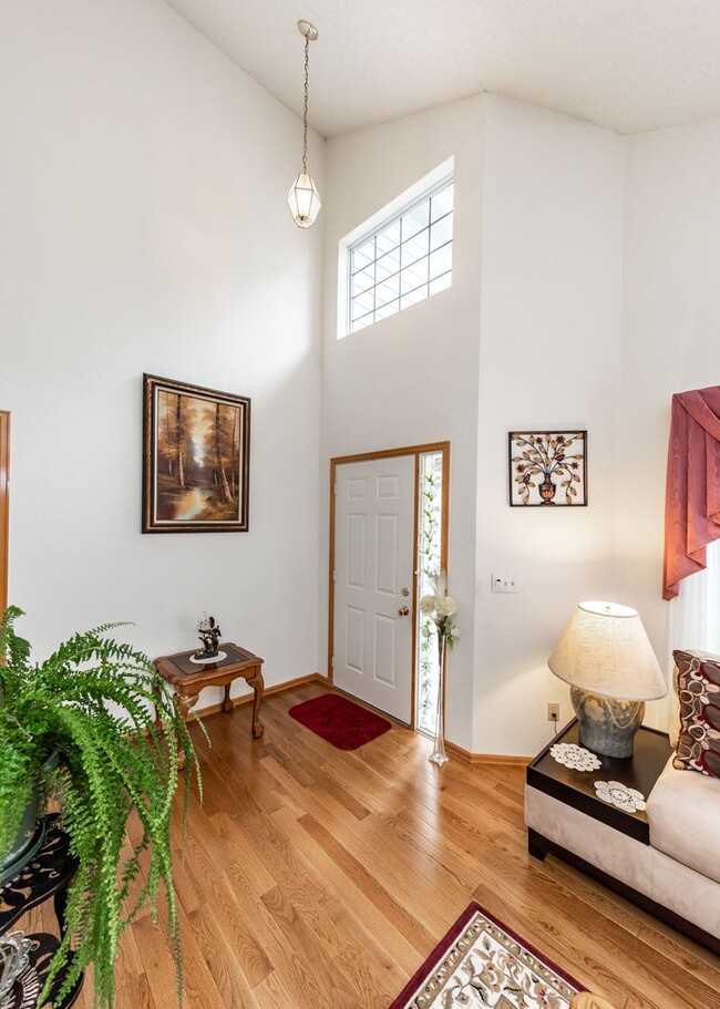 Building Photo - Spacious 5 Bedroom in D20 centrally located