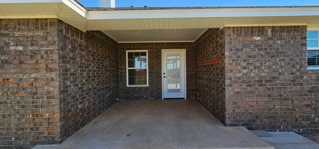 Building Photo - Beautiful 4 bedroom, 2 bath home for rent