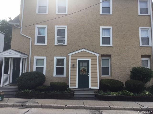 Building Photo - 99 Maple Ave